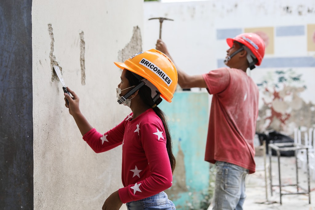 Avanzan trabajos de recuperación de la Escuela Bernardo O’Higgins en Caracas