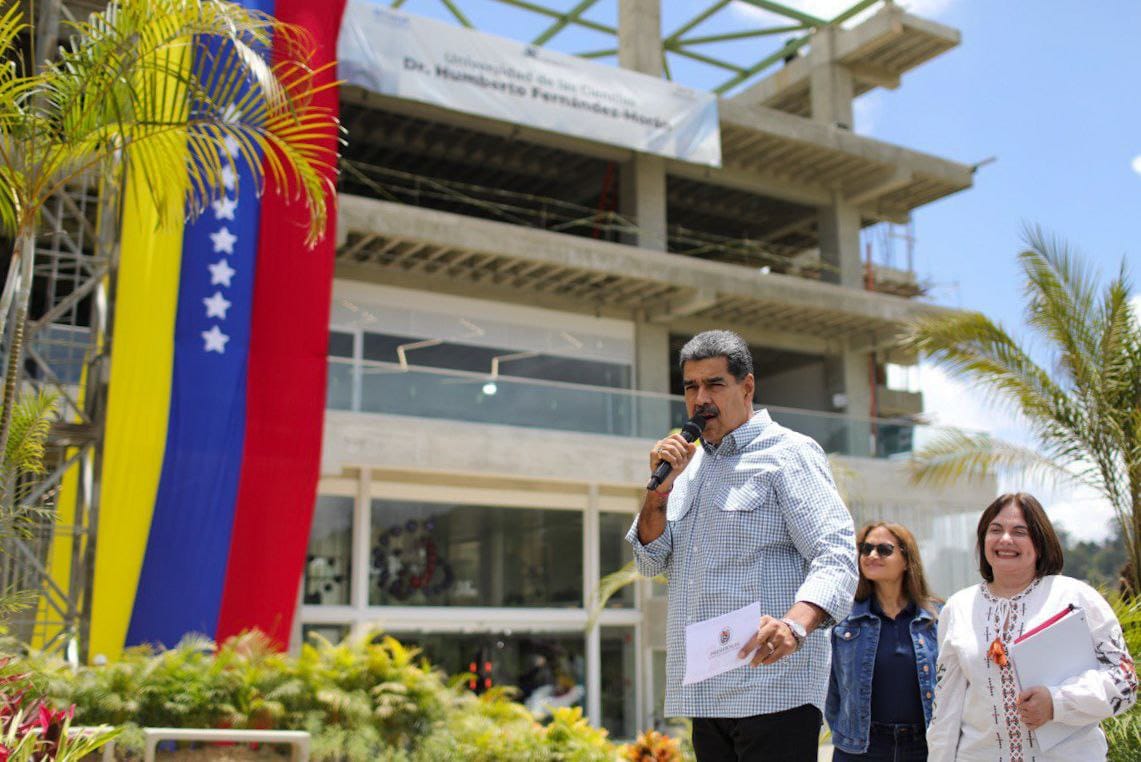 Presidente Maduro aprueba becas de postgrado para fortalecimiento científico y tecnológico venezolano